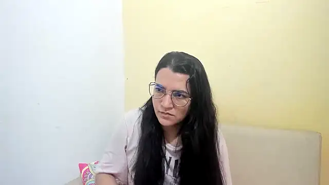 MARILYN GARCIA online show from March 30, 1:34 pm