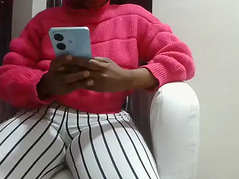 Naughtybadgal22 online show from August 6, 9:44 am
