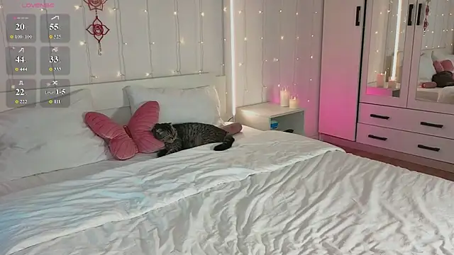 LoveJuliya online show from June 26, 3:11 am