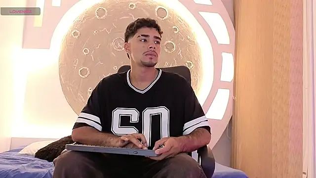 Alejandro Greco online show from August 8, 12:35 am