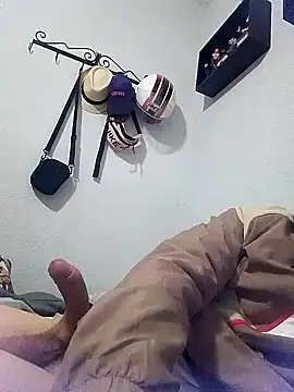 Snapshot of Sjksns chatting on February 20, 2:39 pm Sjksns online show from February 20, 2:39 pm