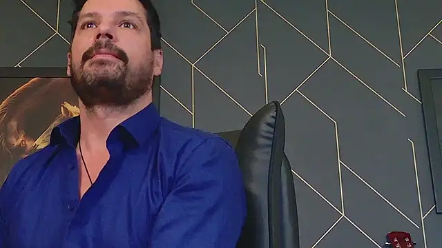 Snapshot of ChrisKox chatting on January 17, 5:32 am ChrisKox online show from January 17, 5:32 am