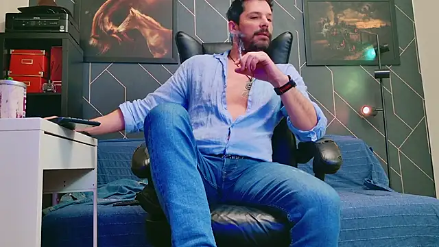 Snapshot of ChrisKox chatting on January 20, 6:53 am ChrisKox online show from January 20, 6:53 am