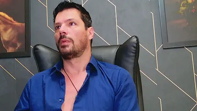 Snapshot of ChrisKox chatting on January 27, 1:48 am ChrisKox online show from January 27, 1:48 am