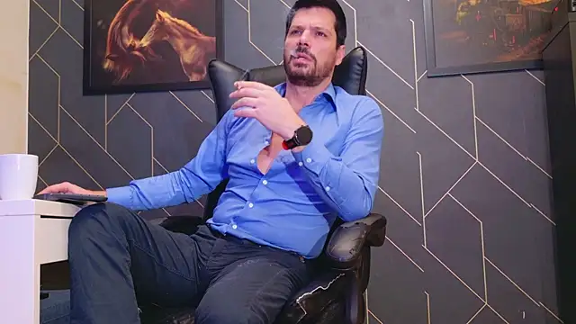 Snapshot of ChrisKox chatting on January 27, 3:39 pm ChrisKox online show from January 27, 3:39 pm