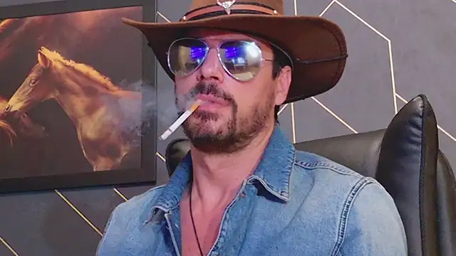 Snapshot of ChrisKox chatting on January 29, 1:48 am ChrisKox online show from January 29, 1:48 am