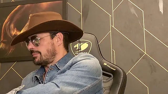 Snapshot of ChrisKox chatting on January 30, 8:11 am ChrisKox online show from January 30, 8:11 am