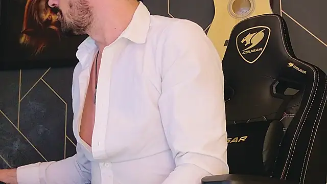 Snapshot of ChrisKox chatting on February 2, 9:34 pm ChrisKox online show from February 2, 9:34 pm