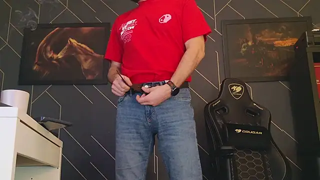 Snapshot of ChrisKox chatting on February 4, 6:04 am ChrisKox online show from February 4, 6:04 am