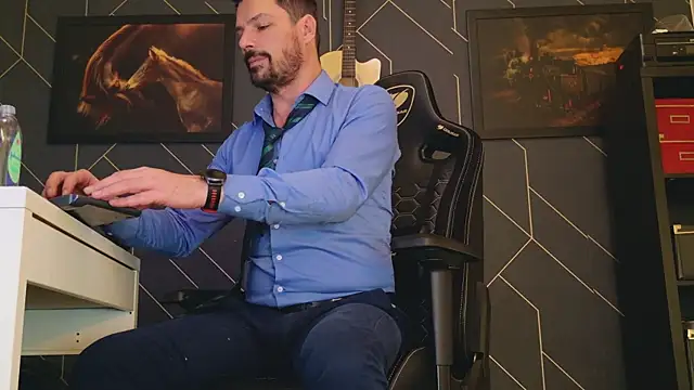 Snapshot of ChrisKox chatting on February 5, 5:31 pm ChrisKox online show from February 5, 5:31 pm