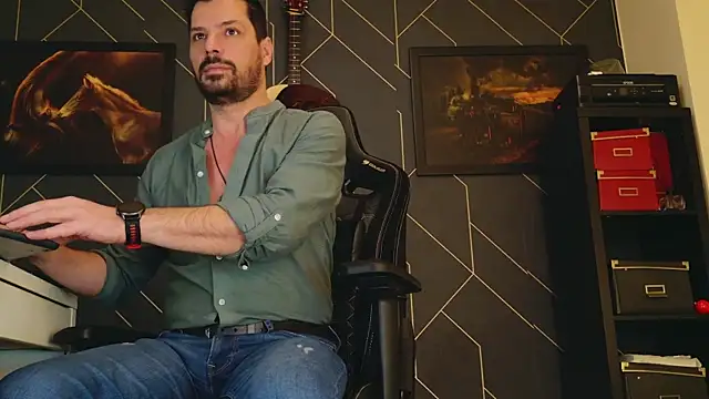 Snapshot of ChrisKox chatting on February 18, 4:15 am ChrisKox online show from February 18, 4:15 am