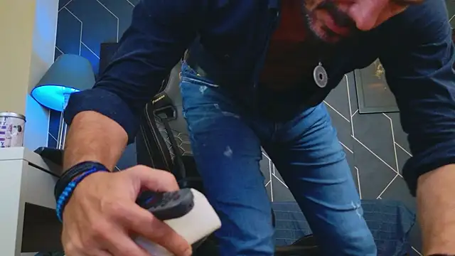 Snapshot of ChrisKox chatting on September 13, 3:06 am ChrisKox online show from September 13, 3:06 am