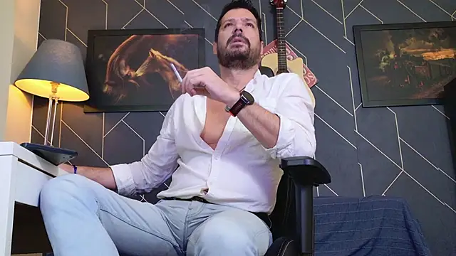 ChrisKox online show from November 15, 5:05 am