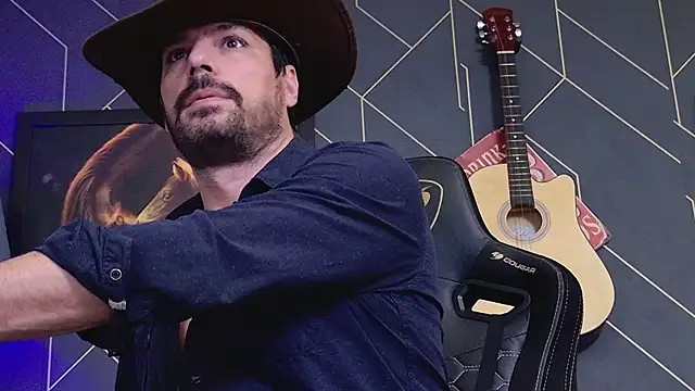 ChrisKox online show from November 29, 2:42 pm