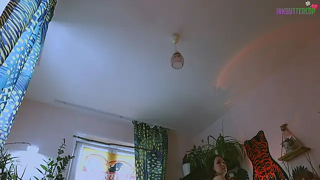 Snapshot of Dead_Butterfly chatting on March 7, 4:53 am Dead Butterfly online show from March 7, 4:53 am