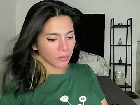 Snapshot of your_bianca69 chatting on January 24, 4:37 am your bianca69 online show from January 24, 4:37 am