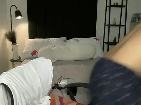 Snapshot of your_bianca69 chatting on February 12, 1:52 am your bianca69 online show from February 12, 1:52 am