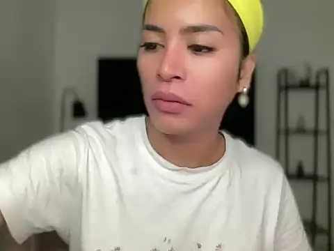 Snapshot of your_bianca69 chatting on February 25, 12:03 am your bianca69 online show from February 25, 12:03 am