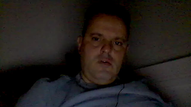 Snapshot of dadada20 chatting on April 10, 12:49 am dadada20 online show from April 10, 12:49 am