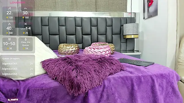 Snapshot of jazminebigasss chatting on March 10, 9:40 pm jazminebigasss online show from March 10, 9:40 pm