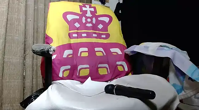 kattydirtylol online show from January 21, 1:18 am