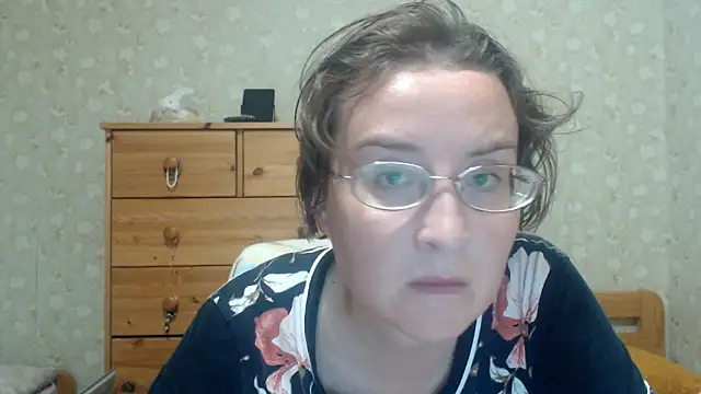 Snapshot of Smart_Rose chatting on June 20, 4:43 pm Smart Rose online show from June 20, 4:43 pm