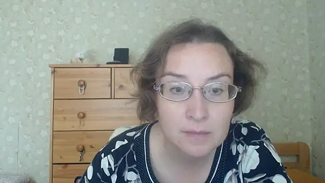 Snapshot of Smart_Rose chatting on July 1, 9:22 am Smart Rose online show from July 1, 9:22 am