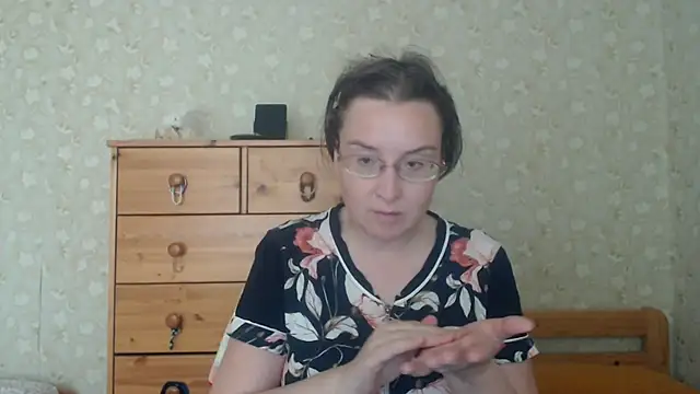 Snapshot of Smart_Rose chatting on July 3, 9:59 am Smart Rose online show from July 3, 9:59 am