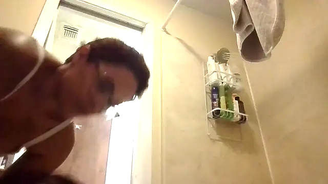 Snapshot of LolaSky420 chatting on February 11, 2:44 pm LolaSky420 online show from February 11, 2:44 pm