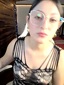 IsabelaGomez online show from April 20, 11:06 pm