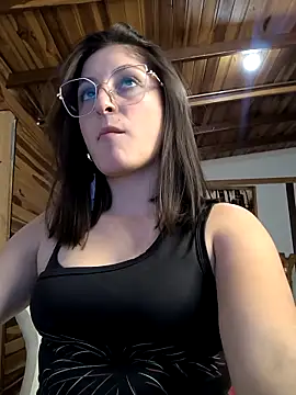 IsabelaGomez online show from April 25, 11:35 pm