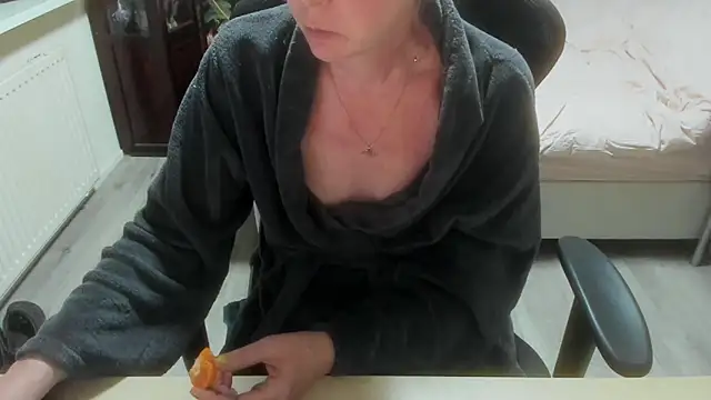 Snapshot of minoesje37 chatting on March 14, 8:25 pm minoesje37 online show from March 14, 8:25 pm