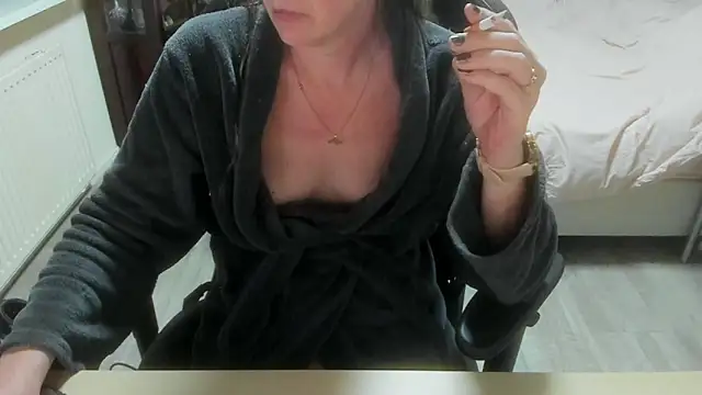 Snapshot of minoesje37 chatting on March 18, 8:45 pm minoesje37 online show from March 18, 8:45 pm