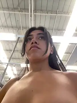 Snapshot of aimi_art1 chatting on January 31, 4:06 pm aimi art1 online show from January 31, 4:06 pm