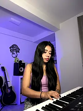 Snapshot of aimi_art1 chatting on September 18, 2:35 am aimi art1 online show from September 18, 2:35 am