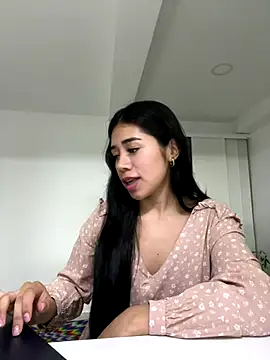 Snapshot of aimi_art1 chatting on October 5, 1:04 am aimi art1 online show from October 5, 1:04 am