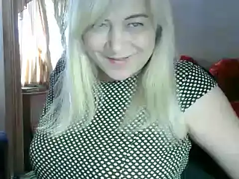Snapshot of AgoniA7 chatting on March 16, 10:44 am AgoniA7 online show from March 16, 10:44 am