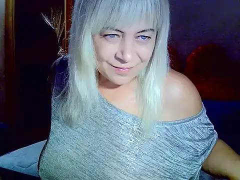 Snapshot of AgoniA7 chatting on September 9, 2:55 am AgoniA7 online show from September 9, 2:55 am