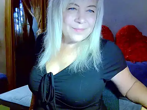 Snapshot of AgoniA7 chatting on September 23, 4:04 am AgoniA7 online show from September 23, 4:04 am
