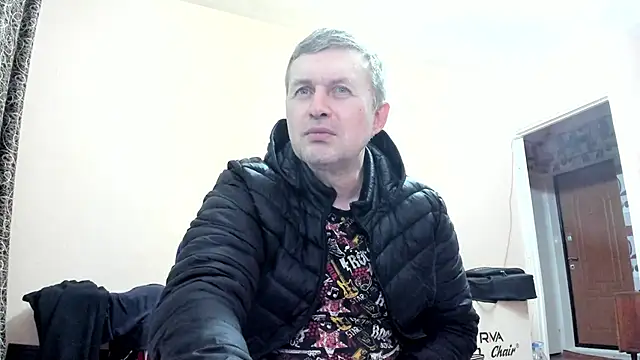 Snapshot of SanFrantsisko chatting on October 17, 10:23 pm SanFrantsisko online show from October 17, 10:23 pm