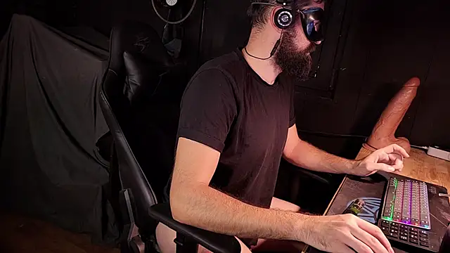 Snapshot of AnalOrgasm_CG chatting on November 6, 11:04 pm AnalOrgasm CG online show from November 6, 11:04 pm