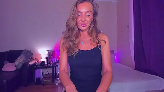 EmmaAbramson online show from September 19, 9:54 am