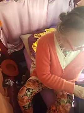 MucMilf59 online show from September 30, 7:30 pm