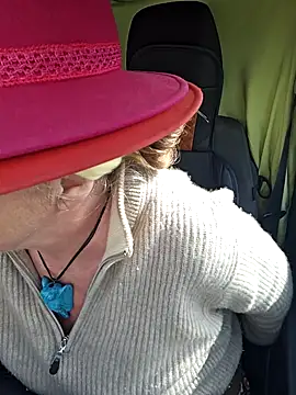 MucMilf59 online show from March 24, 9:25 am