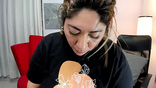 kendra fire online show from May 16, 1:02 am