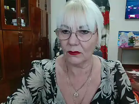 JenaCheim online show from December 4, 6:44 am