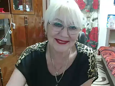 JenaCheim online show from December 7, 8:38 pm