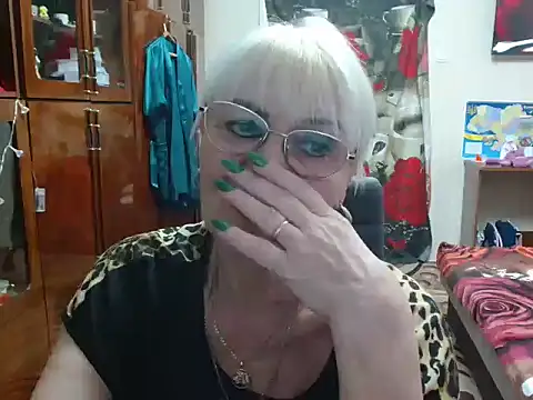 JenaCheim online show from December 28, 7:54 pm