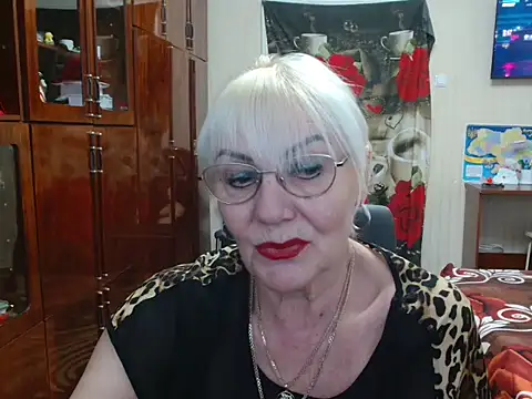 JenaCheim online show from February 7, 6:35 am