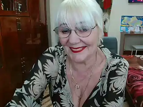 JenaCheim online show from February 17, 6:31 am